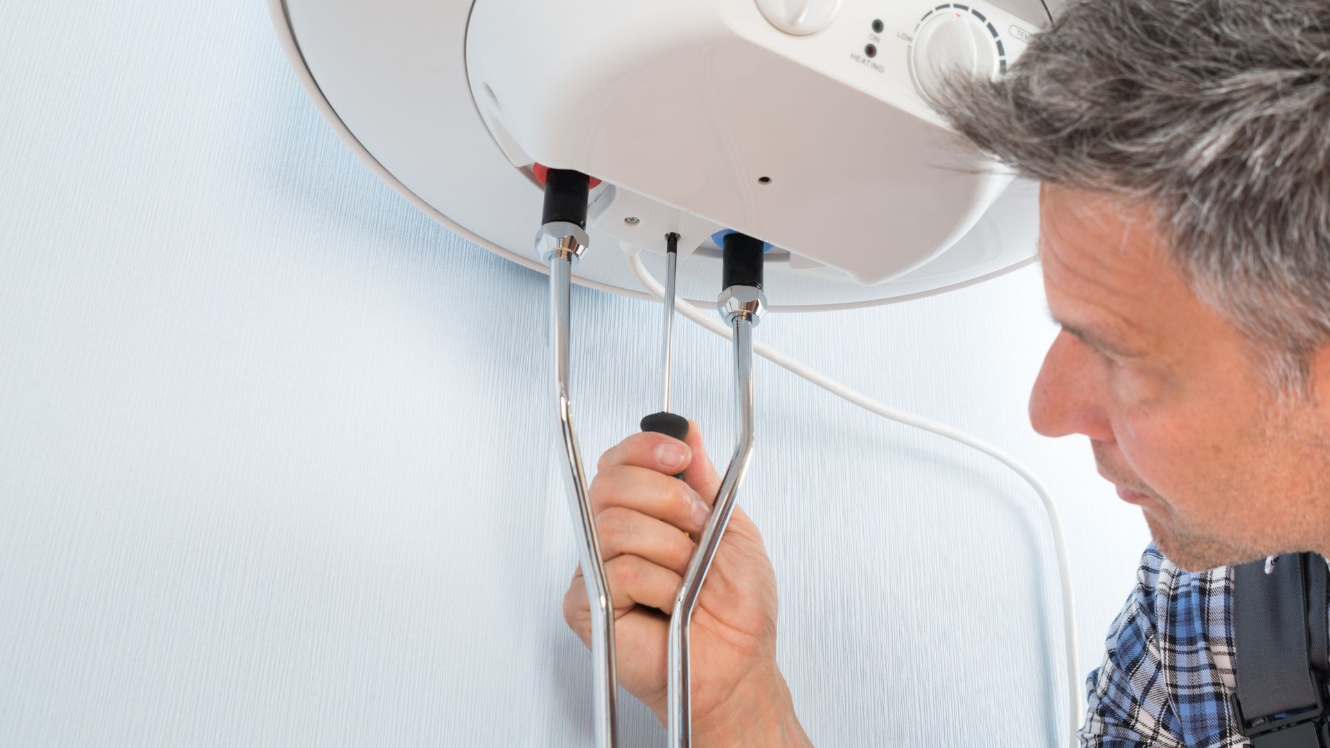Electric vs Solar Hot Water
